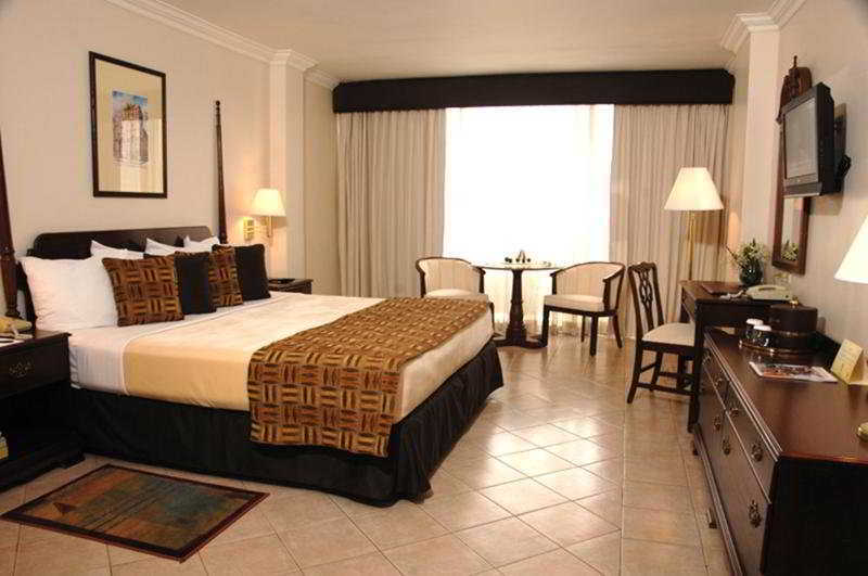 コンチネンタル ホテル&カジノ パナマ・シティー 部屋 写真